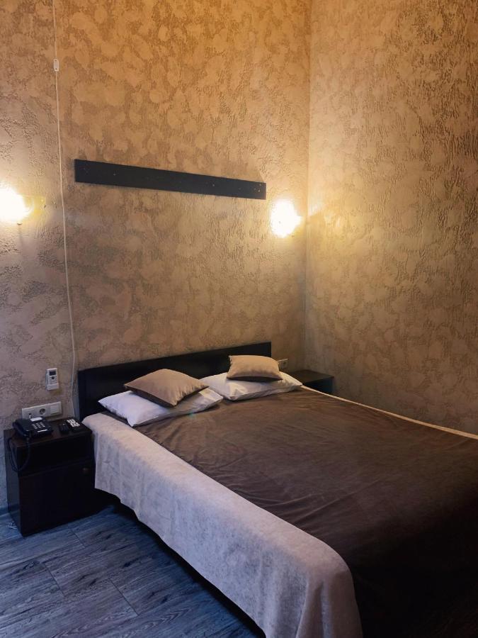 Hotel Fortuna Львов Экстерьер фото