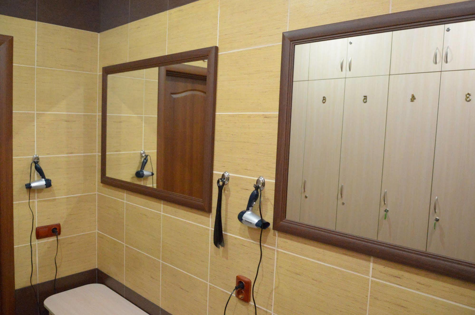 Hotel Fortuna Львов Экстерьер фото