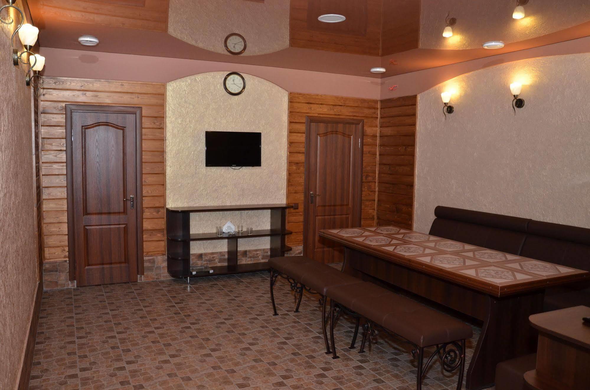 Hotel Fortuna Львов Экстерьер фото