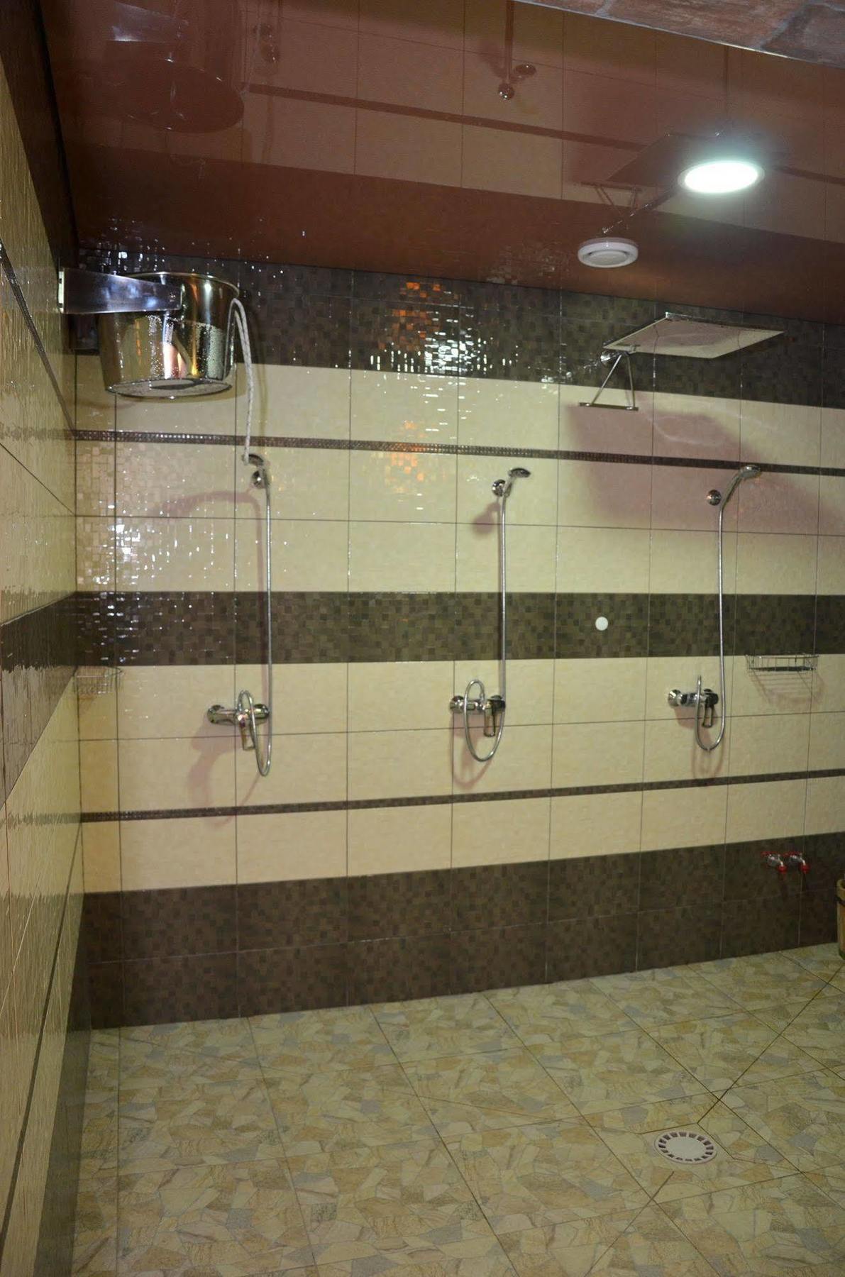 Hotel Fortuna Львов Экстерьер фото